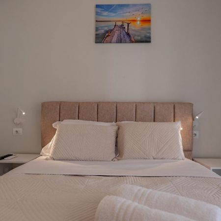 Esel Apartments Саранда Екстер'єр фото