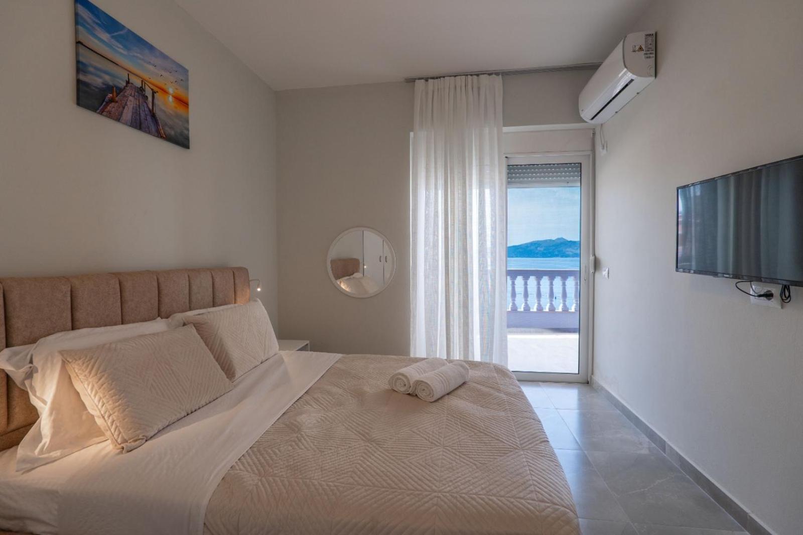 Esel Apartments Саранда Екстер'єр фото