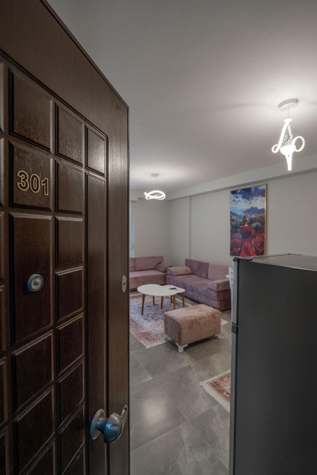 Esel Apartments Саранда Екстер'єр фото