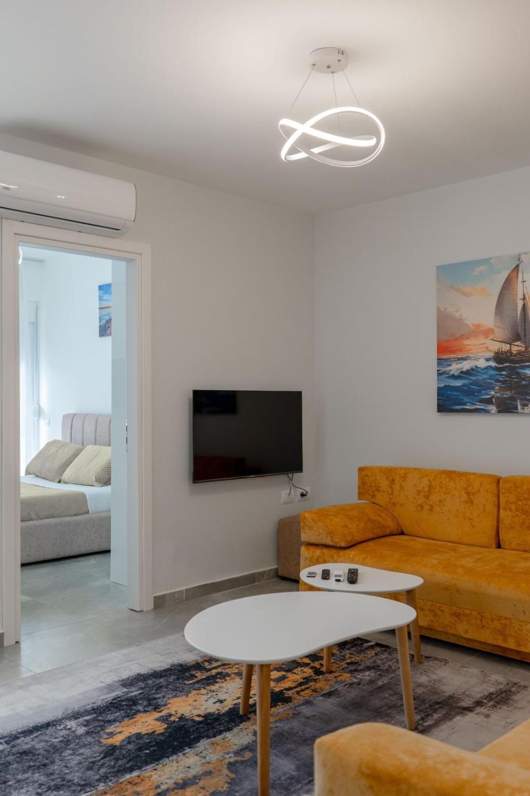 Esel Apartments Саранда Екстер'єр фото