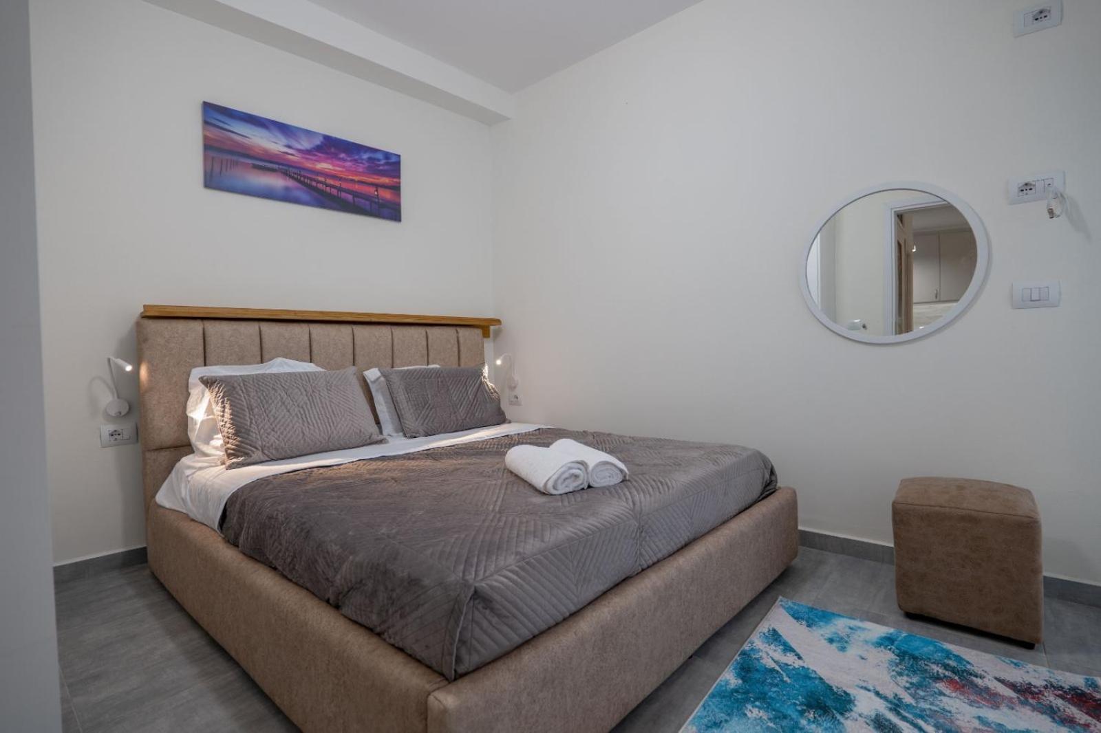Esel Apartments Саранда Екстер'єр фото