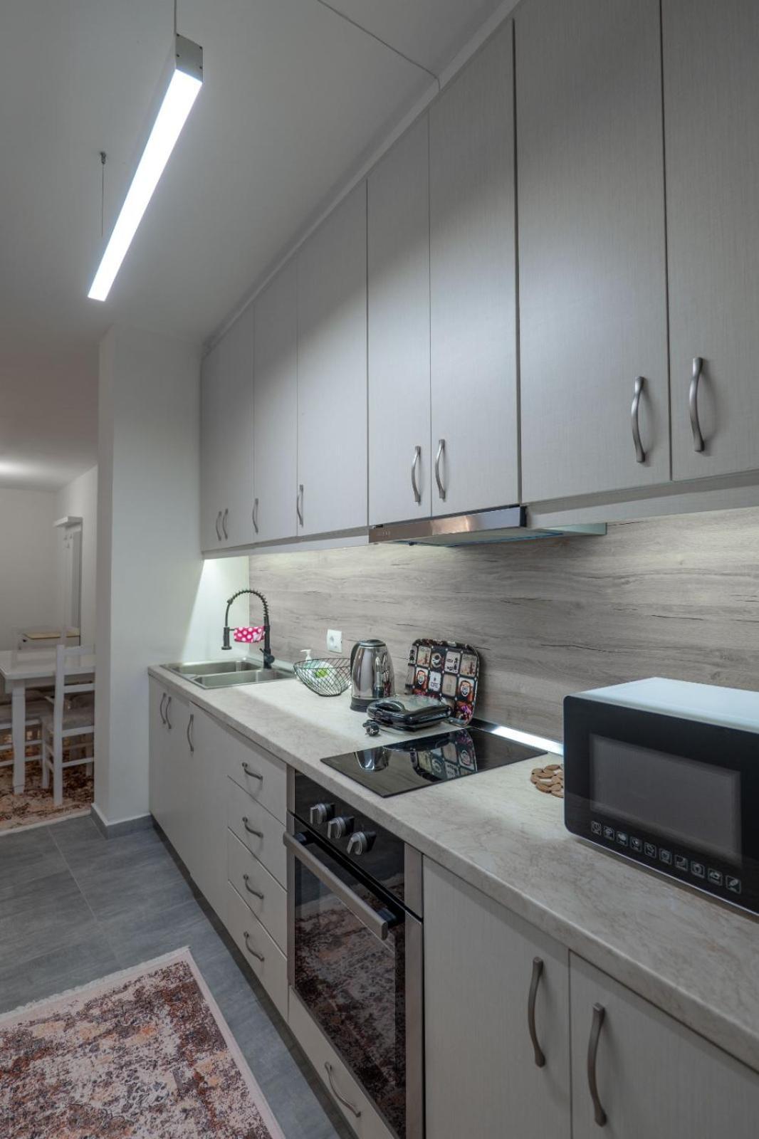 Esel Apartments Саранда Екстер'єр фото