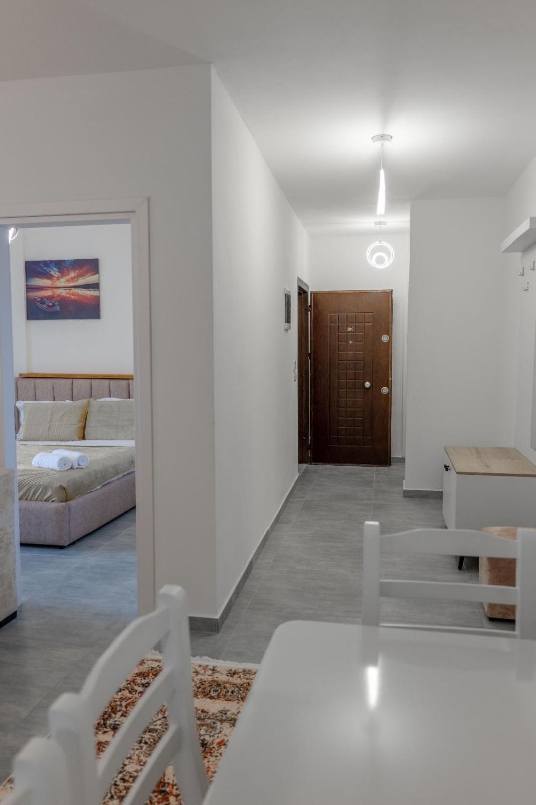 Esel Apartments Саранда Екстер'єр фото